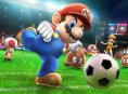 Spela fotboll i Mario Sports Superstars